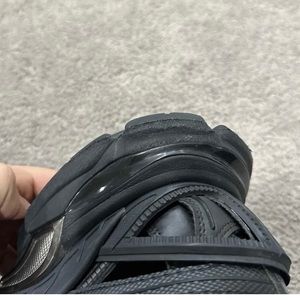 Balenciaga Tracks